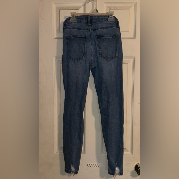 ripped skinny jeans - Picture 2 of 4